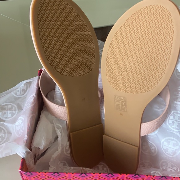 Brand new size 10 Tory Burch sandals - Picture 2 of 5
